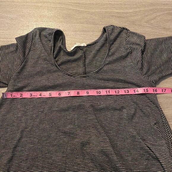 Rolla Coster grey striped 3/4 sleeve tunic size small - Picture 7 of 8